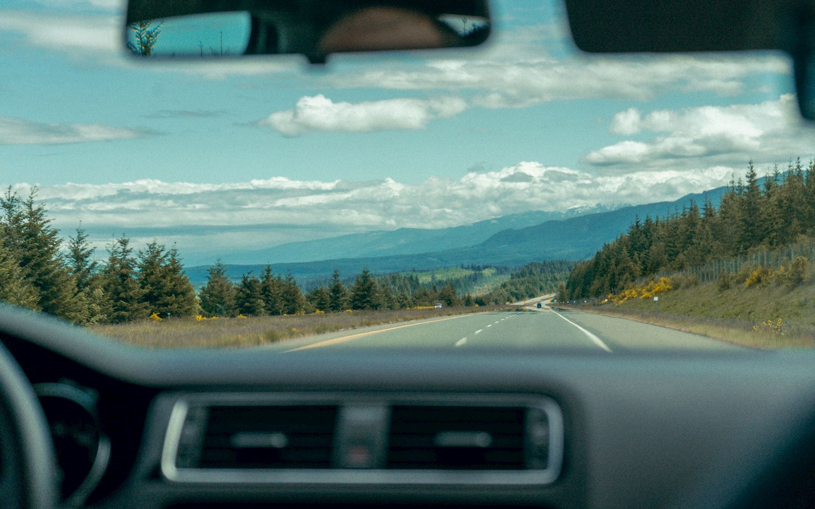 What%20To%20Do%20With%20a%20Chipped%20or%20Cracked%20Windshield
